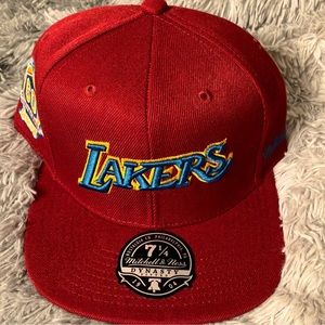 Brand New LA Lakers Fitted Hat with 60th
Anniversary side patch